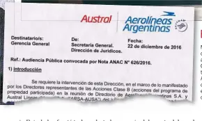  ??  ?? Macair, empresa de los Macri, tenia a Colunga como CEO. Siguió allí tras la venta a Avianca. El paper de Aerolíneas en contra de la colombiana.                 