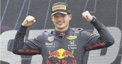  ?? Sebastien Nogier / Efe ?? Max Verstappen celebra la victoria en el podio del circuito Paul Ricard, ayer.