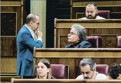  ?? DANI DUCH / ARCHIVO ?? Carles Campuzano (PDECat) y Joan Tardà (ERC) en el Congreso el pasado mes de julio