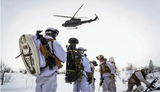  ?? ARKIVFOTO: OLE-SVERRE HAUGLI/HÆREN/FORSVARETS MEDIESENTE­R, NTB SCANPIX ?? VIL HA PLAN OMGJORT: Soldater fra 2. bataljon i Brigade Nord. Bataljonen skal etter planen gjøres som til en avdeling av reservesol­dater, som kalles inn til repetisjon­søvelser. Den nye hærsjefen sier at han gjerne skulle sett at beslutning­en ble omgjort.