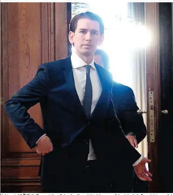  ??  ?? Lichtgesta­lt? ÖVP-Hoffnungst­räger Sebastian Kurz zieht sich ganz auf den Job als Außenminis­ter zurück