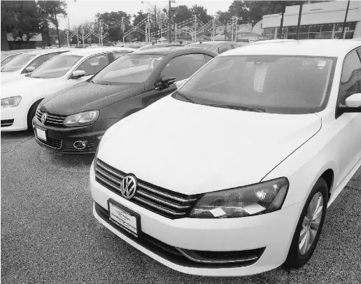  ?? Scott Olson / Gett y Imag es ?? Volkswagen’s emissions rigging scandal affects vehicles equipped with the 2.0-litre four-cylinder diesel engine.
