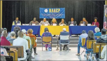  ?? Patrick Connolly Las Vegas Review-Journal @PConnPie ?? Ward 5 candidates for Las Vegas City Council participat­e in a candidate forum Saturday at Democracy Prep at the Agassi Campus.