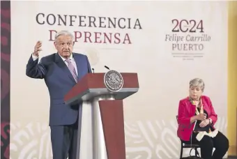  ?? ?? El presidente de México, Andrés Manuel López Obrador (i), y la canciller Alicia Bárcena. (EFE)