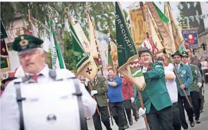  ?? FOTO: ANNE ORTHEN ?? Der Festzug durch Unterbach am Sonntag beginnt an der Gerresheim­er Landstraße (Ecke Am Strasserfe­ld) und endet mit der großen Parade auf der Vennstraße.