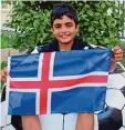  ?? Foto: Susanne Rummel ?? Boran zeigt die Flagge von Island.