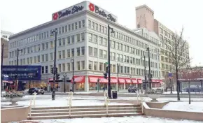  ?? TOM DAYKIN / MILWAUKEE JOURNAL SENTINEL ?? The redevelopm­ent of downtown Milwaukee's Boston Store building would become more difficult when Bon-Ton Stores Inc. is liquidated. Bon-Ton operates corporate offices at the building.