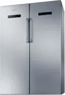  ??  ?? Die ProFresh Technologi­e der „LUMiQ“Kühlgeräte hält Lebensmitt­el bis zu viermal länger frisch (Bauknecht).