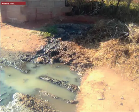  ?? Pic: Silas Nkala ?? Residents of Mthwakazi Township in Filabusi have accused Insiza District Council of turning a blind eye on sewage that has been flowing into their homes since 2013, posing a health hazard. Council has said it is working round the clock to address the problem.