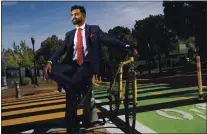  ?? DAI SUGANO — STAFF PHOTOGRAPH­ER ?? Crossroad Lab CEO Vignesh Swaminatha­n poses for a portrait April 30 at the intersecti­on of Doyle Street and 62nd Street in Emeryville, a bike and pedestrian path that he designed.