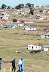  ?? Picture: LULAMILE FENI ?? TOUGH NEIGHBOURH­OOD: A popular race horse breeder and sheep owner in Qumbu was gunned down in January.