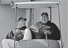  ?? [AP PHOTO] ?? Former New York Yankees pitching coach Billy Connors, right, managed the Oklahoma City 89ers in 1977. He died recently at age 76.