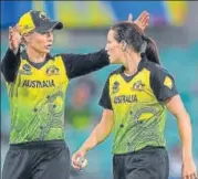  ?? AFP ?? ■
Megan Schutt (right) is wary of bowling to the Indian openers in the Powerplay of the T20 women's World Cup final.