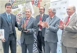  ?? El país/GDa ?? Paolillo, junto a Dessein, Vázquez y Sanguinett­i