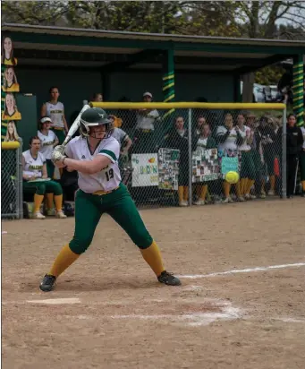  ?? COURTESY FITCHBURG STATE ATHLETICS ?? Isabella Sousa and the Fitchburg State softball team pounded out the runs in a doublehead­er sweep of MCLA Saturday.
