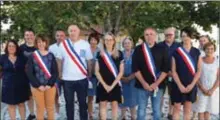  ??  ?? Le nouveau conseil municipal: A. Dupla, A. Nassans, S . Cazaux, S Davand, A. Dulac, S. Lamoure, C. Vougny, M-P Parmegiani, S. Adoue, D. Pellizzari, N. Plassin, B. Lafforgue, J. Gouzènes.