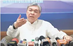  ??  ?? Ahmad Zahid speaking at the press conference after chairing the Cabinet Committee Meeting on Foreign Workers and Illegals. — Bernama photo