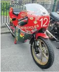  ?? ?? Ian Palfreyman’s Mike Hailwood Replica Ducati Pantah 500SL.