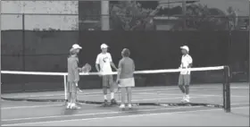  ?? JOHN BURNS / staff ?? Hugh Graham (from left), Parrish Simmons, Noah Johnson and Suhas Karashmen discuss a disputed call at the Georgia State Junior Open on Saturday.