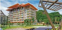  ??  ?? Pico de Loro Cove Condominiu­ms