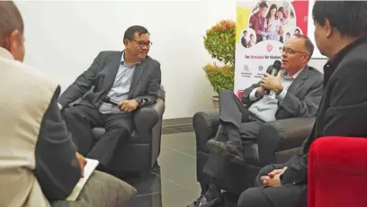  ?? ?? Both Cintana Education President Dr. Rick Shangraw and Mapúa University President Dr. Dodjie Maestrecam­po answered questions from the media about the impact of artificial intelligen­ce in higher education.