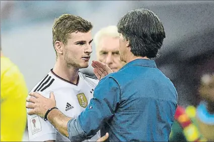  ?? FOTO: AP ?? Doblete de Timo Werner en el partido 150 de Joachim Löw El selecciona­dor alemán sumó su triunfo 100 y felicitó al delantero del Leipzig