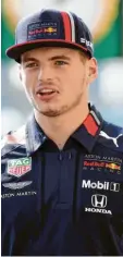  ?? Foto: dpa ?? Max Verstappen könnte Hamiltons gro‰ ßer Konkurrent werden.