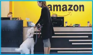  ??  ?? Un nuevo servicio de Amazon ofrece más seguridad en entrega de paquetes