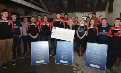  ?? Photo: John Tarrant. ?? Kelvin O’Connor, chairman, Banteer Macra presenting a cheque for €3,500, proceeds from the club’s Field Evening staged in Kilcorney, to Anne Maria O’Connor representi­ng Bru Columbanus.