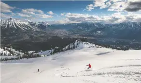  ??  ?? Fernie Alpine Resort has more than 1,000 hectares of skiable terrain, 142 named runs, and five alpine bowls, along with magnificen­t views.