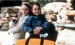  ?? ?? Lindsay Lohan plays separated twins in The Parent Trap.