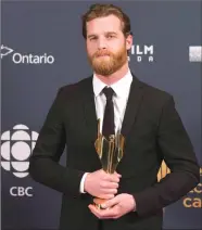  ?? Canadian Press photo ?? Jared Keeso holds his award for best actor in a drama at the Canadian Screen Awards in Toronto in 2015.