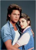  ??  ?? Etwas Liebe muss auch sein: Rob Lowe und Cynthia Gibb