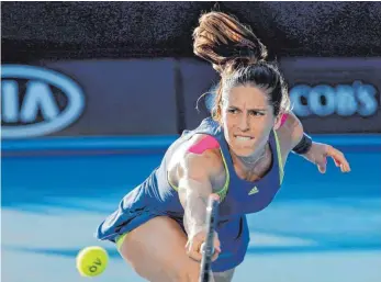  ?? FOTO: DPA ?? Mit „ganzer Willenskra­ft“: Andrea Petkovic hat die zweite Runde der Australian Open erreicht.