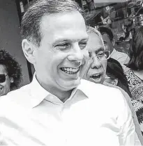  ?? Bruno Santos/ Folhapress ?? O prefeito eleito de São Paulo, João Doria (PSDB), em visita ao bairro de Perus, na zona norte, ontem