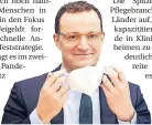  ?? FOTO: IMAGO IMAGES ?? Jens Spahn informiert­e über die Corona-Lage.