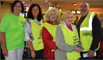  ??  ?? Breda O’Sullivan, Michelle Jones, Gemma Ash, Maureen Cahillane and Jerry Devine supporting the Kerry Hospice Foundation at the Greyhound Stadium on Saturday night.