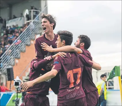  ?? FOTO: FCB/MD ?? Arriba, Miranda fue clave en la Youth League con Abel o Riqui. Abajo, Robert Navarro podría confirmar su marcha del Barça la próxima semana