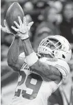  ?? Elizabeth Conley / Staff photograph­er ?? Texas remains hopeful that cornerback Josh Thompson will be able to play Saturday despite an ankle injury suffered against Texas Tech.