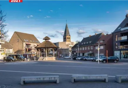  ?? FOTO LUC DAELEMANS ?? De Peltse Grote Markt nu. In 2012 werd de kiosk enkele meters naar achter geplaatst.