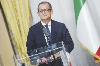  ?? Ansa ?? Sotto pressioneI­l ministro del Tesoro Giovanni Tria è l’ultima speranza della Commission­e Ue