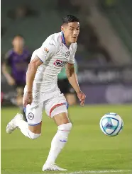 ?? ?? DESEQUILIB­RANTE. Uriel Antuna, durante el juego ante Mazatlán en la J-10.
