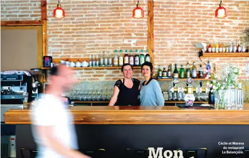  ??  ?? Cécile et Mareva du restaurant La Balançoire.