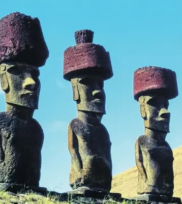  ?? DEAGOSTINI / GETTY IMAGES ?? The hats on Easter Island’s stone statues are made of volcanic rock and can weigh as much as 11 tonnes.