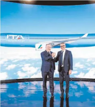  ?? // ABC ?? El CEO y el presidente de Ita Airways en la presentaci­ón de la aerolínea