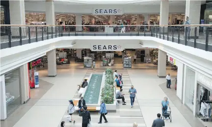  ?? PETER J. THOMPSON ?? Sears Canada, whose net loss more than doubled year-over-year in the first quarter, was granted protection from its creditors as it announced it will shut 59 stores and slash 2,900 jobs amid a slumping retail industry. Quebec and Alberta are...