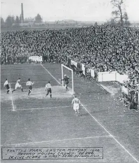  ??  ?? A packed Fratton Park on Easter Monday, 1928, as Pompey beat Sheffield United 4-1.