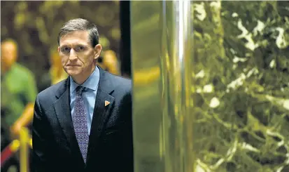  ??  ?? Flynn im Trump Tower, kurz vor seiner Ernennung zum Sicherheit­sberater. Das blieb er nur 24 Tage.