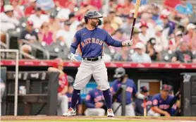  ?? Lynne Sladky/Associated Press ?? Jose Altuve engaged in a bit of friendly banter with Astros teammates who will soon be rivals as they depart to their respective World Baseball Classic teams.