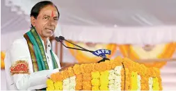  ?? DECCAN CHRONICLE ?? Chief Minister K. Chandrasek­har Rao addresses the Rythu Samanvaya Samitula Pranthiya Avagahana Sadassu at B.R. Ambedkar Stadium in Karimnagar on Monday. —